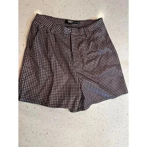 Missguided shorts tall black and pink houndstooth size 4